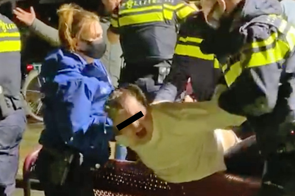 Jongeren Middengebied zijn geweldsexplosie 40- en 50-jarigen zat