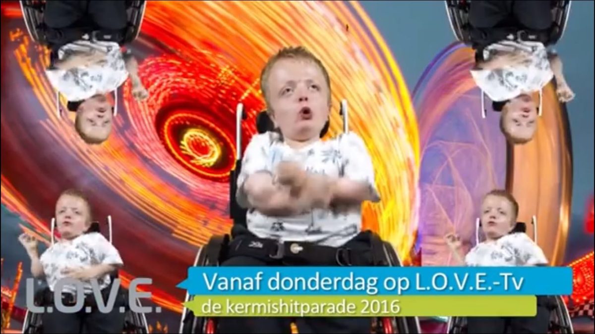 Kermisartiesten blijken geen zanger te zijn